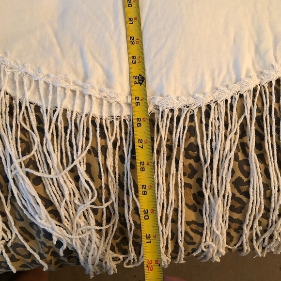 XCVI large white knit poncho with fringe & sleeves fits med-XL - Picture 8 of 11